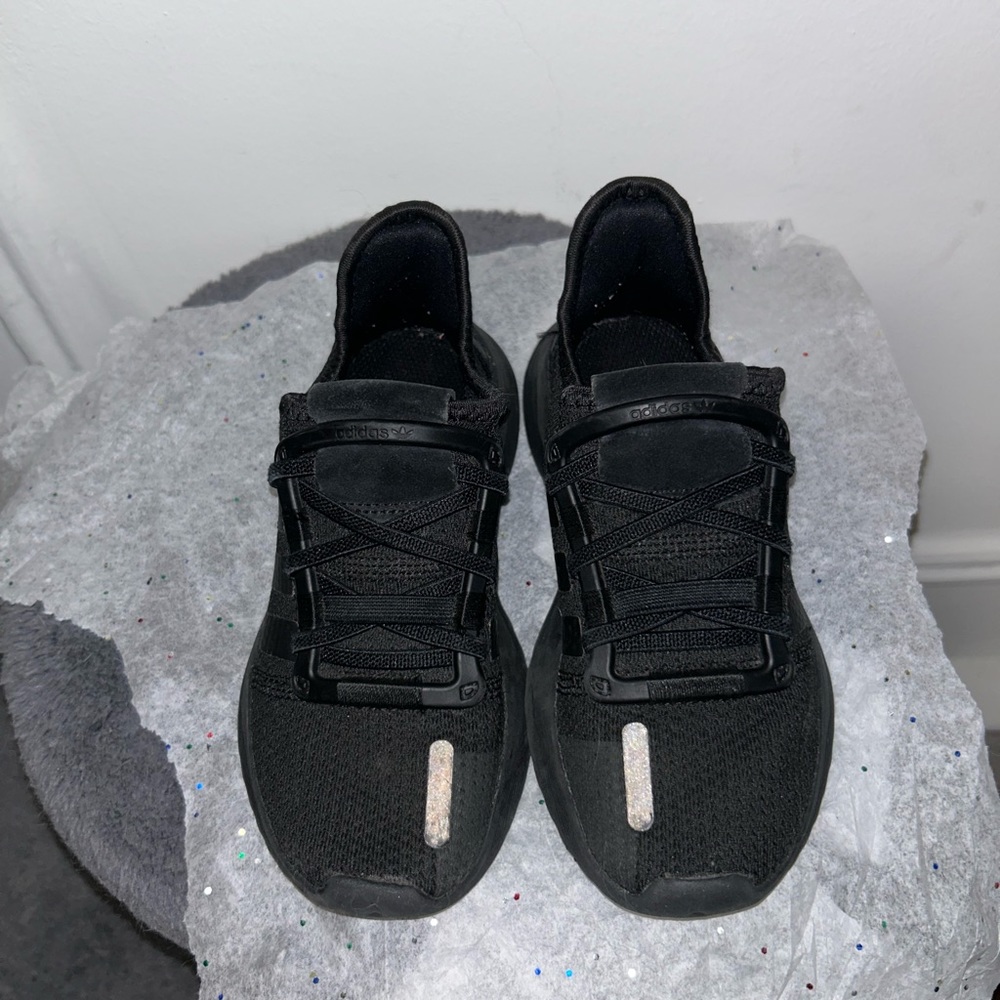 Girls’ Adidas Black Sneakers